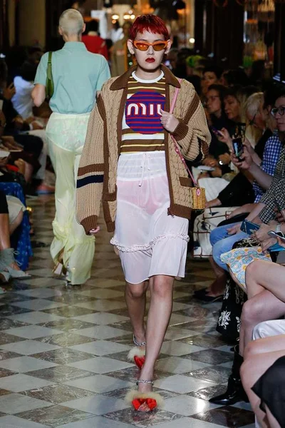 Look 20